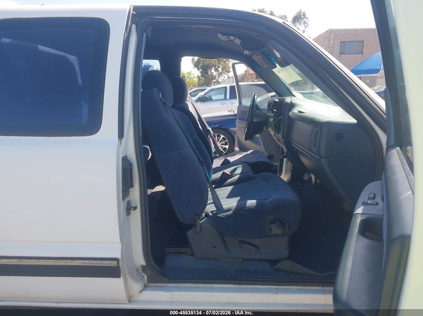 1999 CHEVROLET SILVERADO 2500 auction photo 5