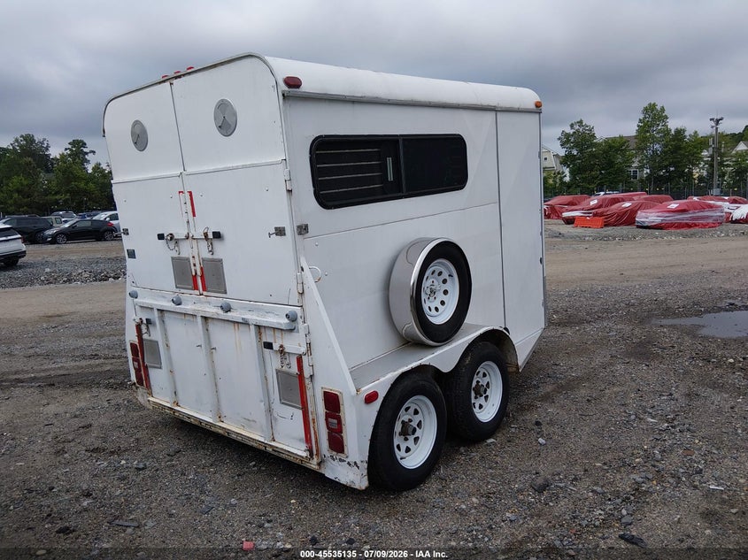 1987 GORE HORSE TRAILER auction photo 4