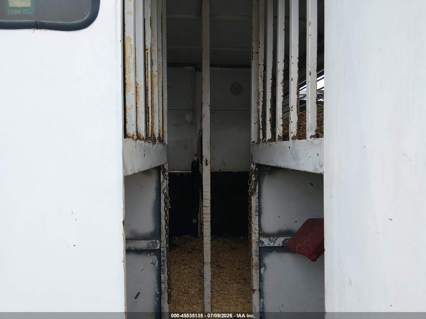 1987 GORE HORSE TRAILER auction photo 5