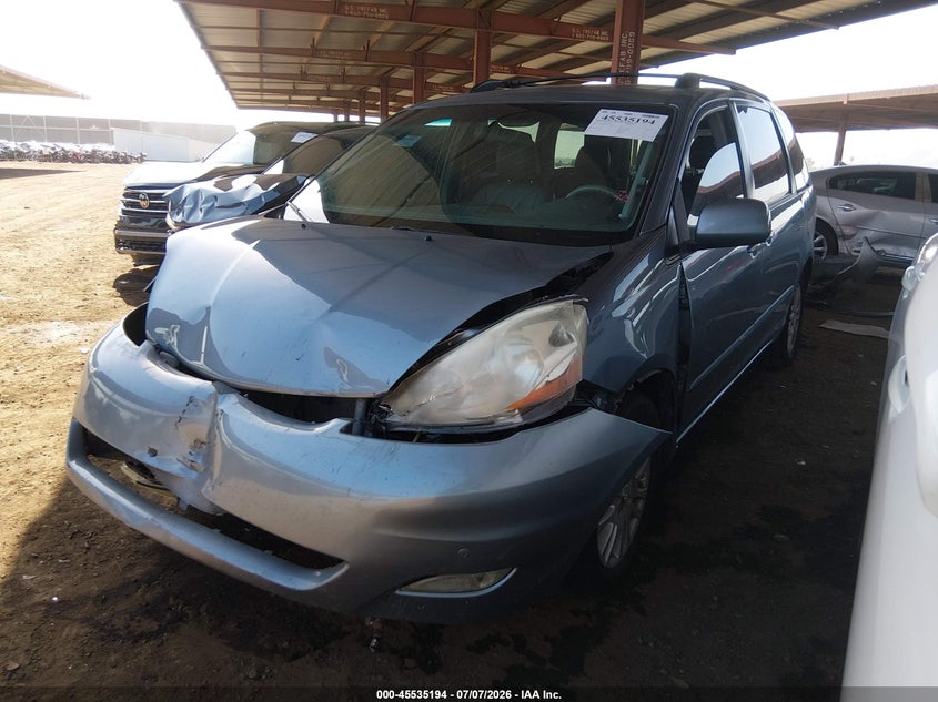 2010 Toyota Sienna, Front End, IAAI, VIN 5TDYK4CCXAS313016 — photo 2
