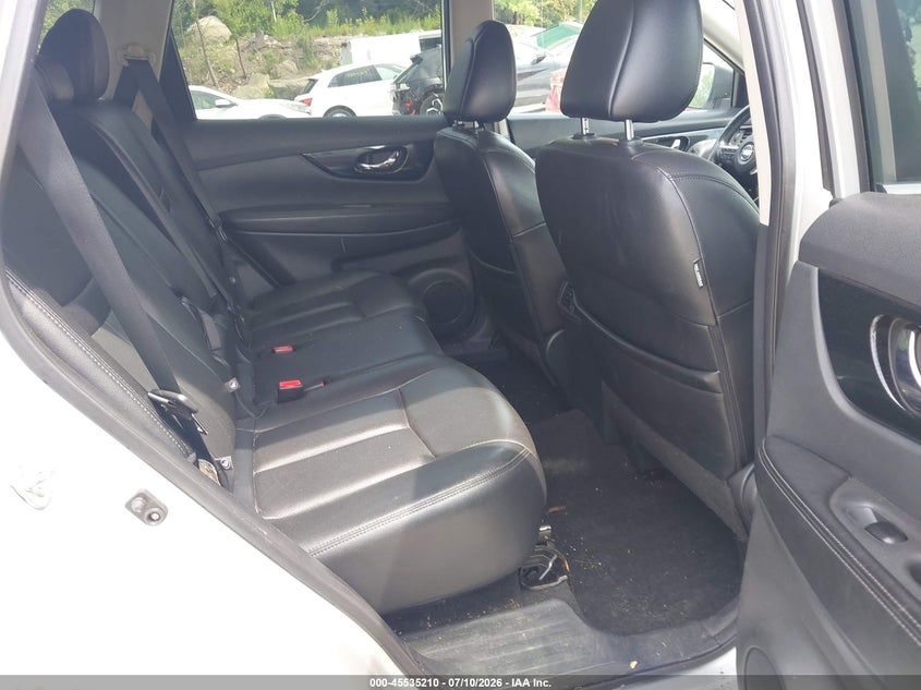 2017 NISSAN ROGUE auction photo 8