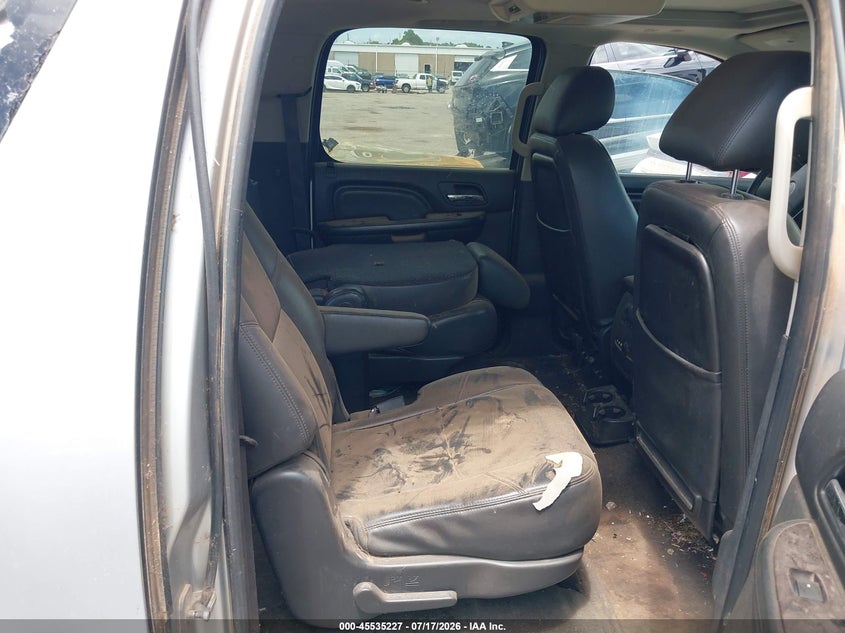 GMC YUKON XL 1500 2011 VIN 1GKS2MEF7BR354026