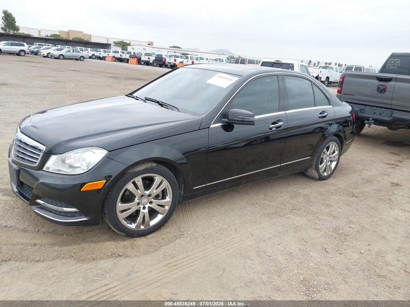 2013 Mercedes-Benz C 250 Luxury WDDGF4HB1DR277807 photo 1