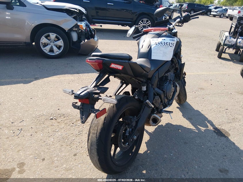 2025 YAMAHA MTN690 auction photo 4