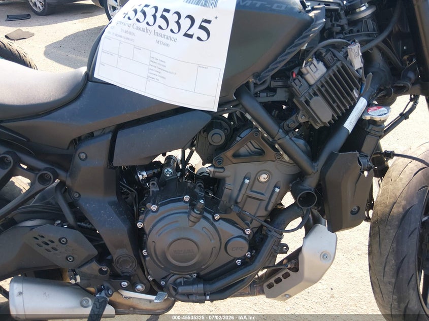 2025 YAMAHA MTN690 auction photo 8