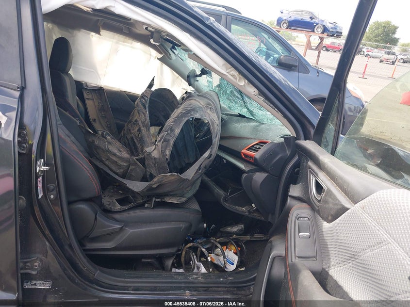 2019 SUBARU FORESTER auction photo 5
