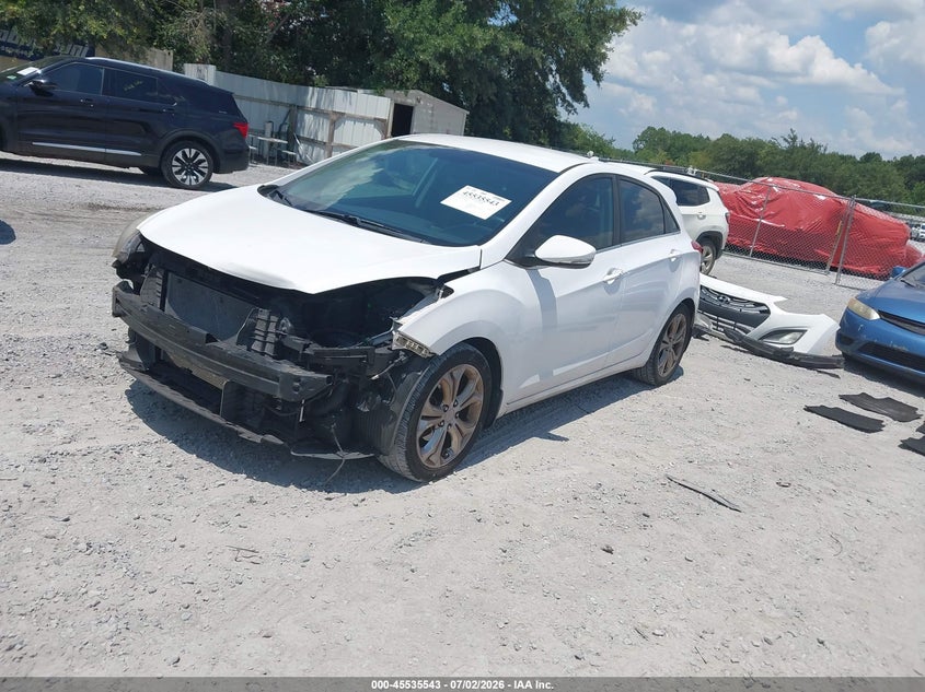 2014 HYUNDAI ELANTRA GT auction photo 2
