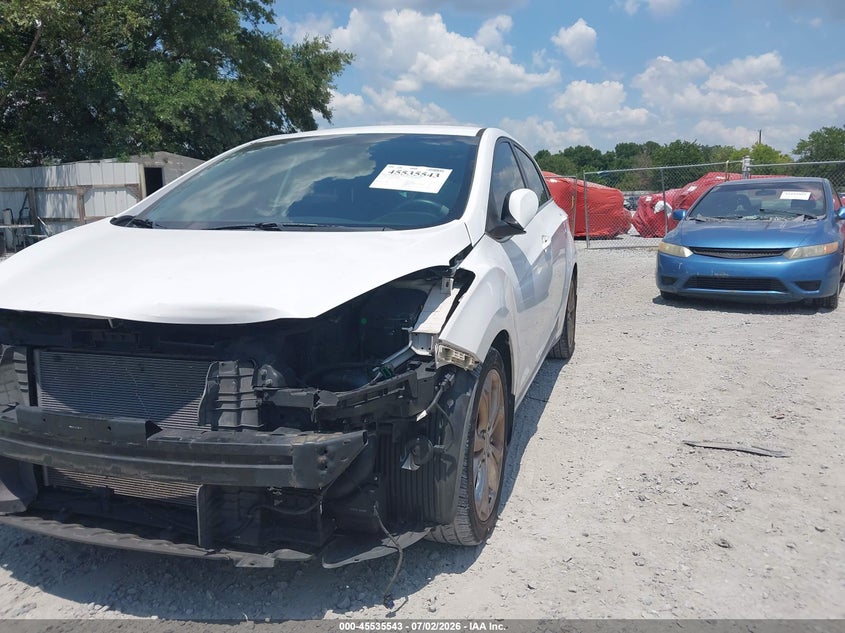 2014 HYUNDAI ELANTRA GT auction photo 6
