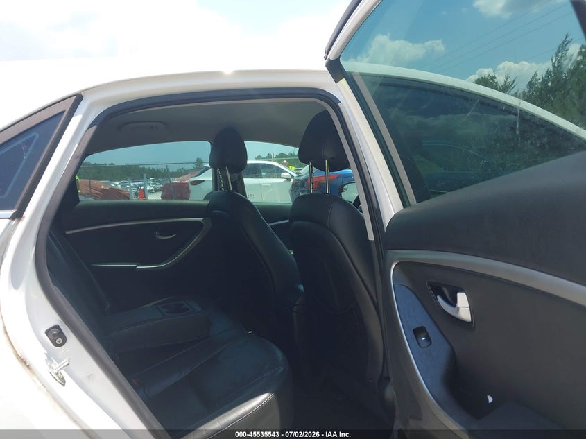 2014 HYUNDAI ELANTRA GT auction photo 8