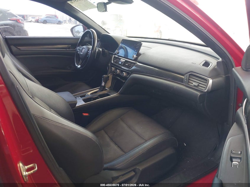 2019 HONDA ACCORD auction photo 5