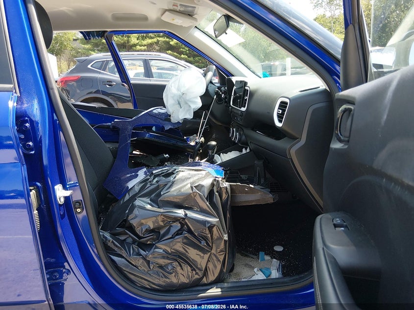 2025 HYUNDAI VENUE auction photo 5