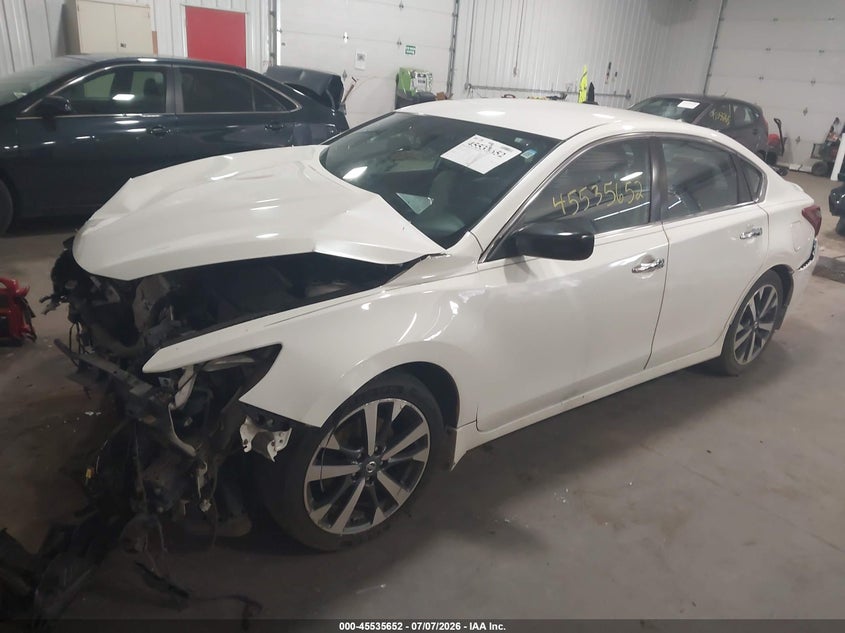 2017 Nissan Altima, Удар спереду, IAAI, VIN 1N4AL3AP5HC110454 — фото 2