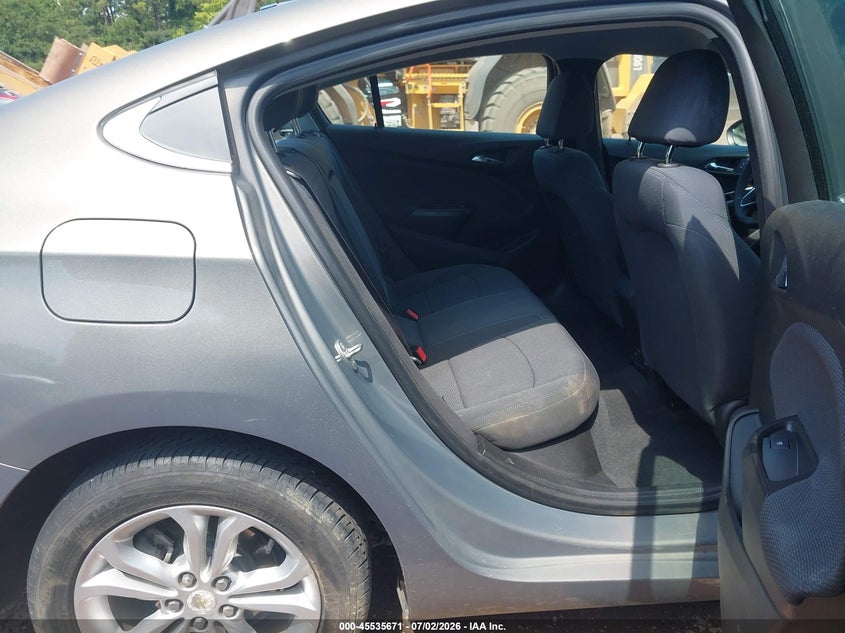 2019 CHEVROLET CRUZE auction photo 8
