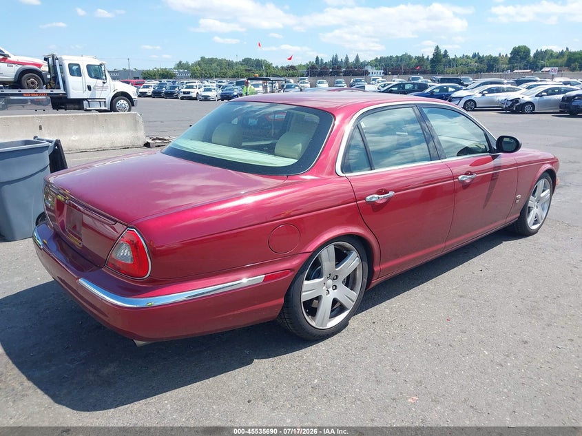 2006 JAGUAR XJ SEDAN 4.2L V-8 DOHC, SUPERCHARGER, 390HP