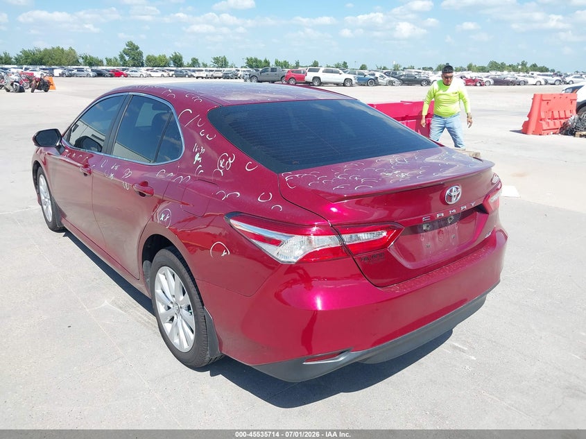 2018 TOYOTA CAMRY auction photo 3