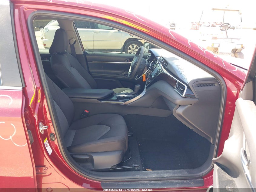 2018 TOYOTA CAMRY auction photo 5
