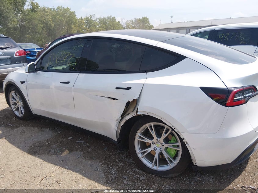 2021 TESLA MODEL Y auction photo 6
