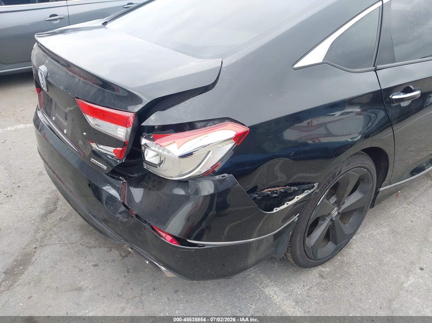 2018 HONDA ACCORD TOURING — Фото 17