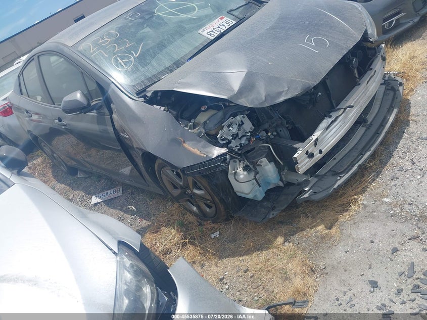 2020 TOYOTA PRIUS XLE — Photo gallery