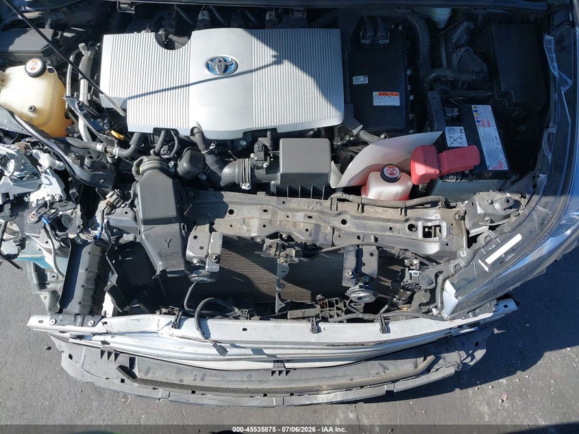 2020 TOYOTA PRIUS XLE — Photo 10