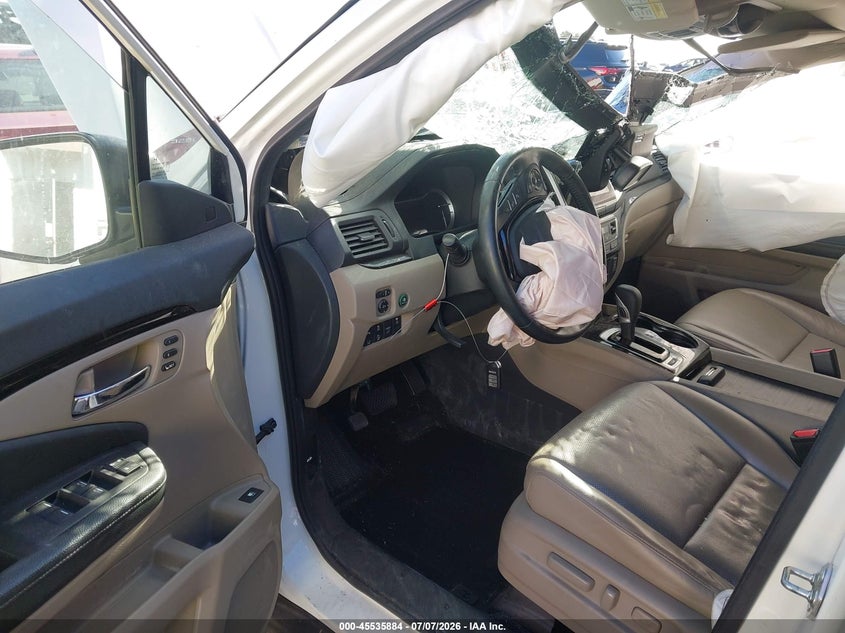 2017 HONDA RIDGELINE auction photo 5