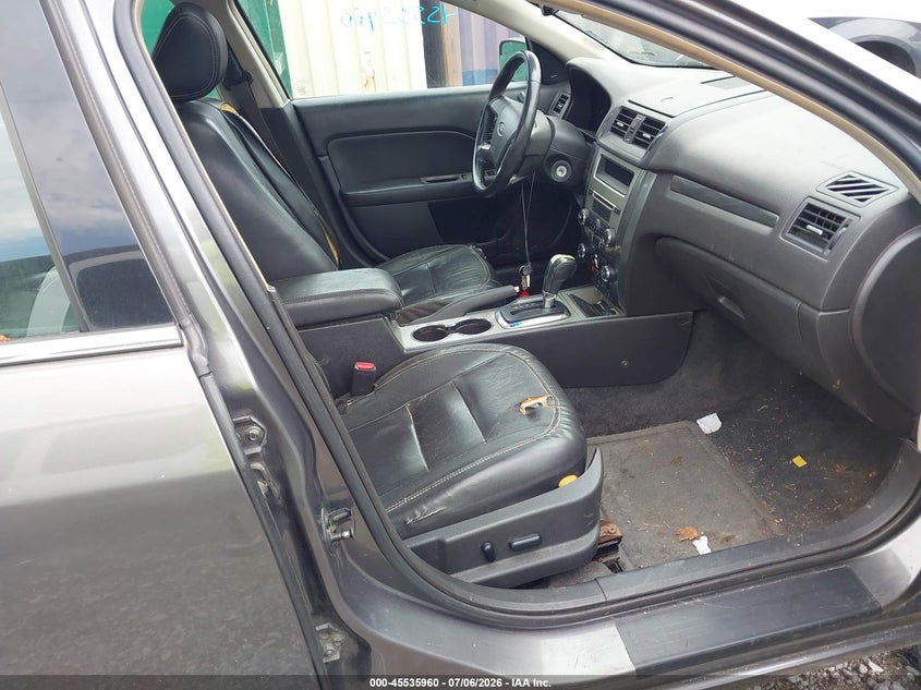 2011 FORD FUSION auction photo 5