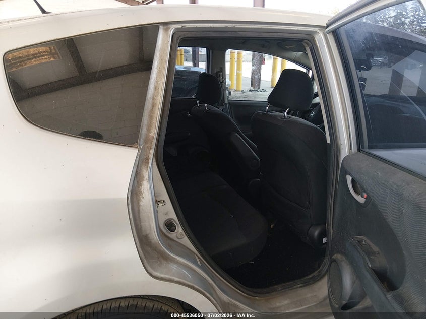 2011 HONDA FIT auction photo 8
