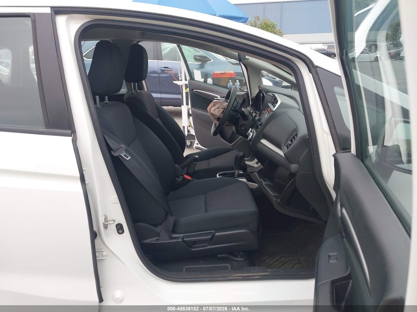 2018 HONDA FIT auction photo 5