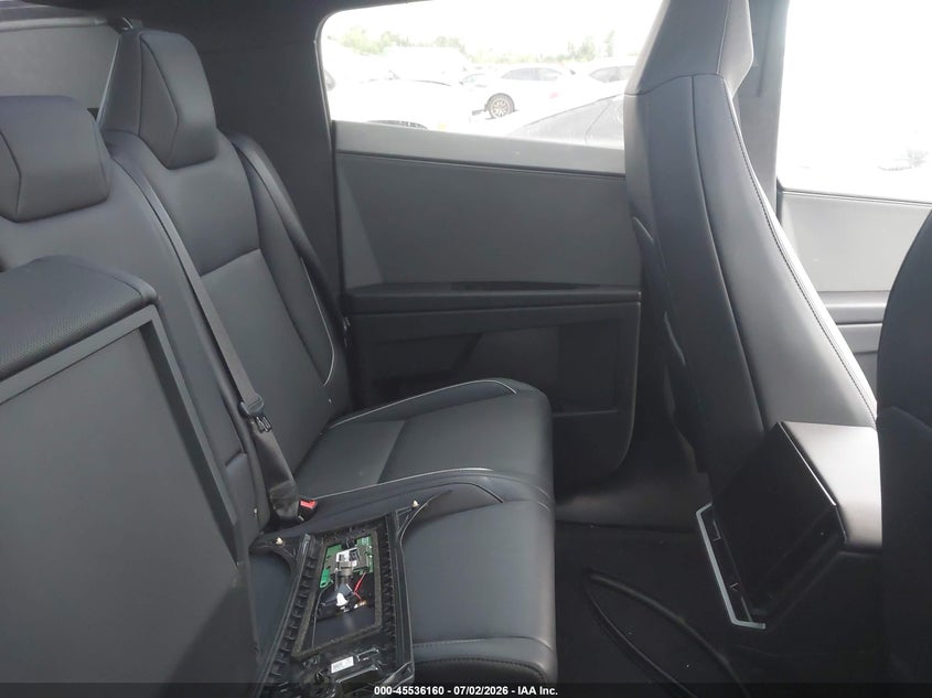 2025 TESLA CYBERTRUCK auction photo 8