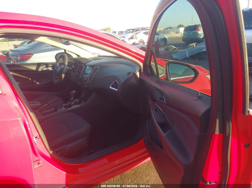 2017 CHEVROLET CRUZE auction photo 5