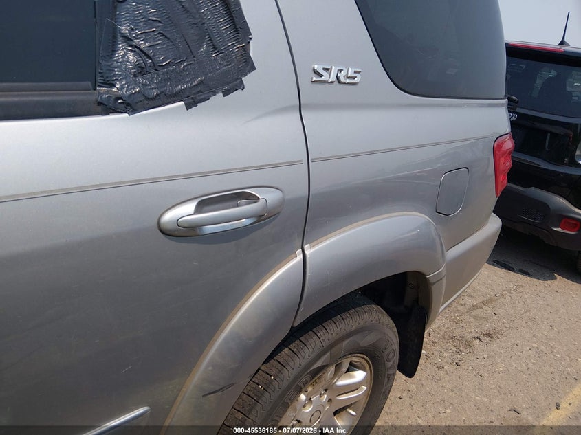 2004 TOYOTA SEQUOIA auction photo 6