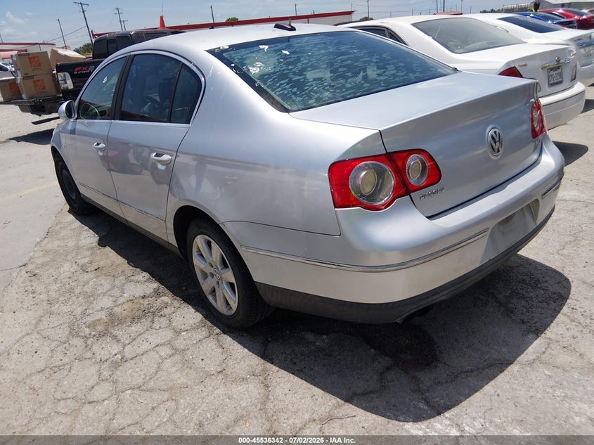 2006 VOLKSWAGEN PASSAT auction photo 3