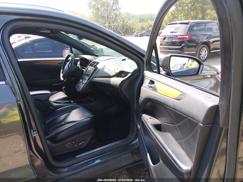 2018 LINCOLN MKC auction photo 5
