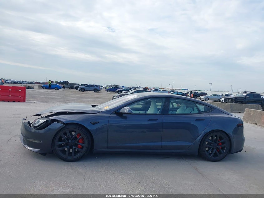 TESLA MODEL S - zdjęcie 14