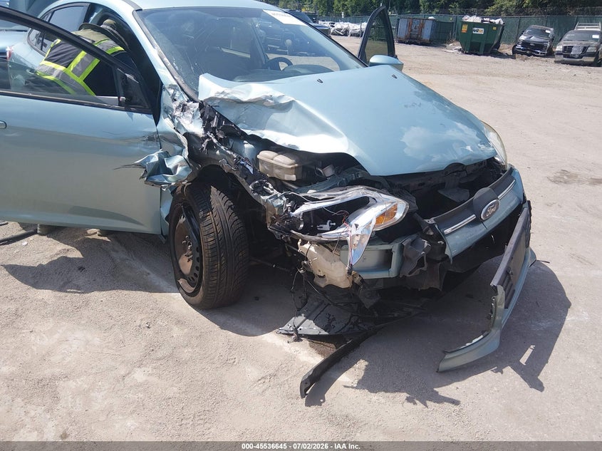 2012 FORD FOCUS auction photo 6