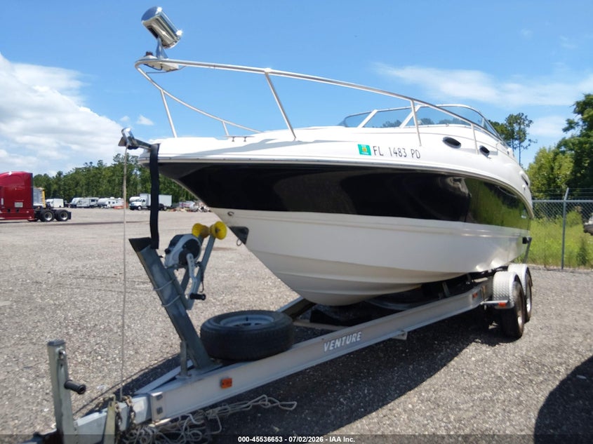 2006 CHAPPARAL 26' auction photo 2