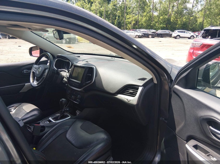 2017 JEEP CHEROKEE auction photo 5