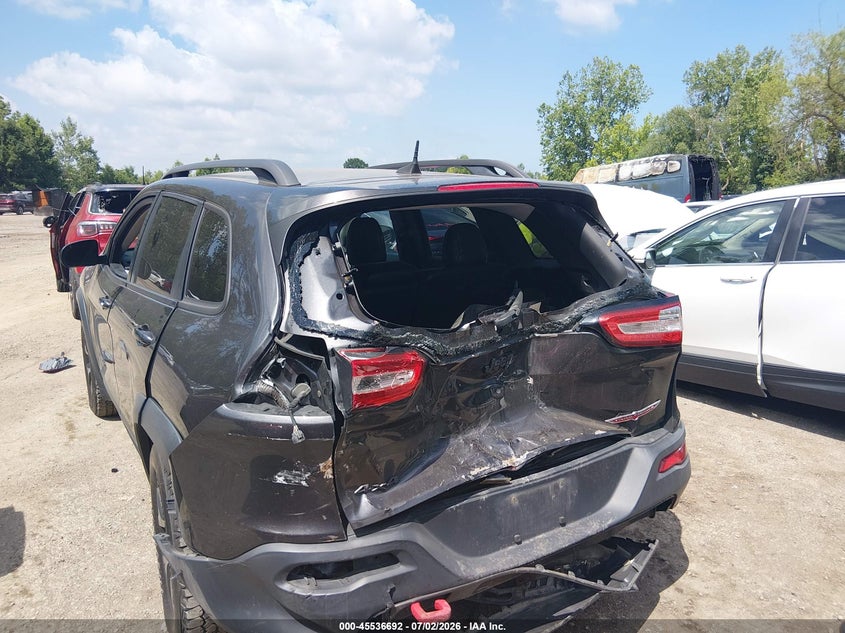 2017 JEEP CHEROKEE auction photo 6
