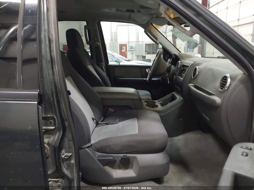 2003 FORD EXPEDITION