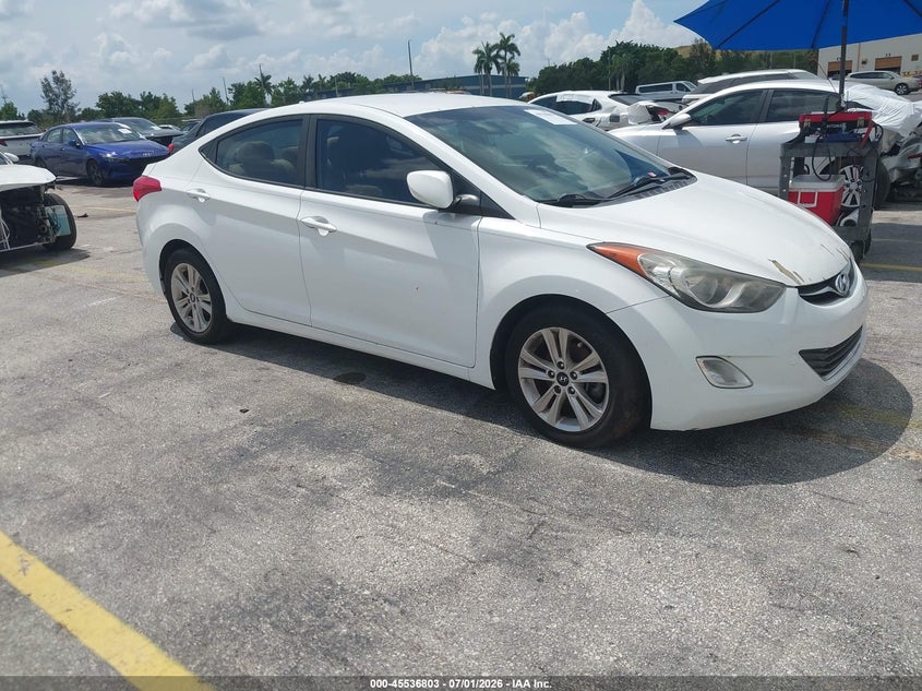 2013 HYUNDAI ELANTRA GLS