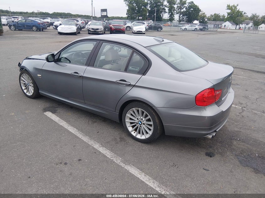 2011 BMW 328I — zdjęcie 3