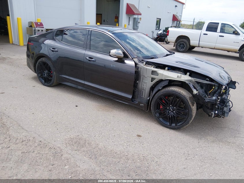 2022 KIA STINGER auction photo 1