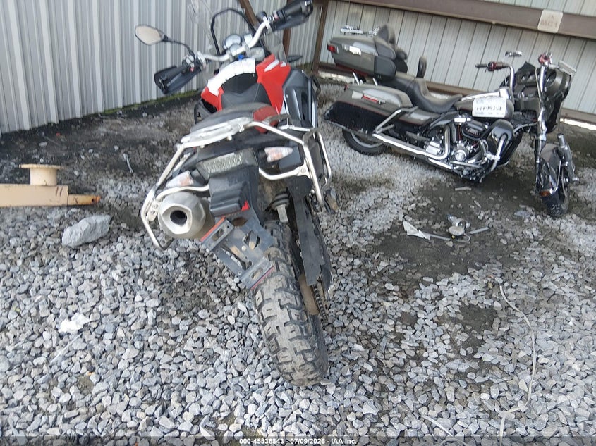 2017 BMW F800 auction photo 6