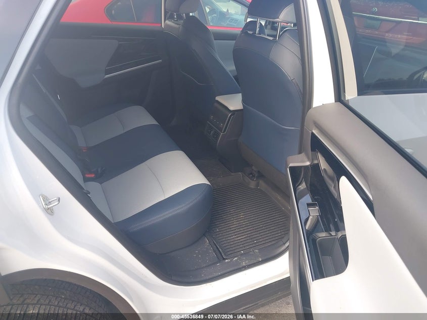 2025 SUBARU SOLTERRA auction photo 8