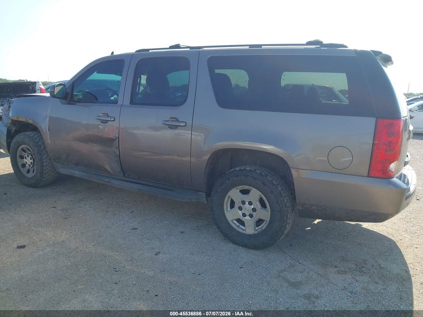 2013 GMC YUKON XL 1500 auction photo 3