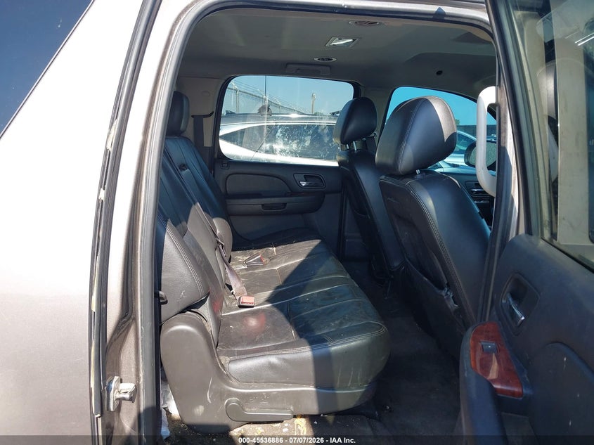 2013 GMC YUKON XL 1500 auction photo 8