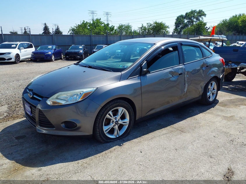2014 Ford Focus, Left Side, IAAI, VIN 1FADP3F25EL166999 — photo 2