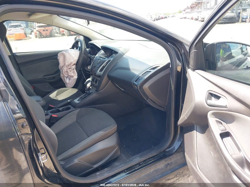 2014 FORD FOCUS auction photo 5