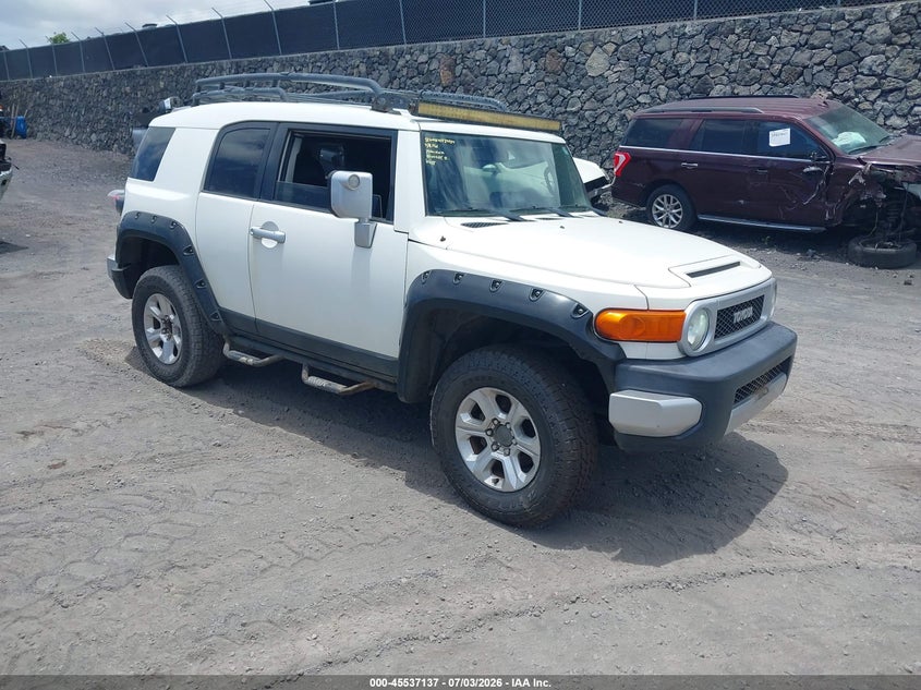 2012 TOYOTA FJ CRUISER auction photo 1