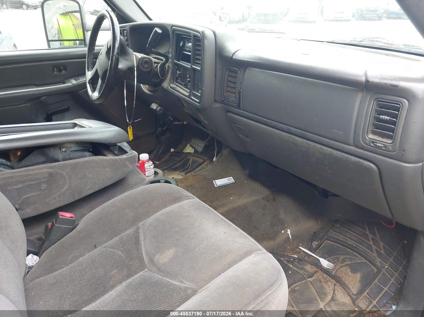 2004 GMC SIERRA 3500 auction photo 5
